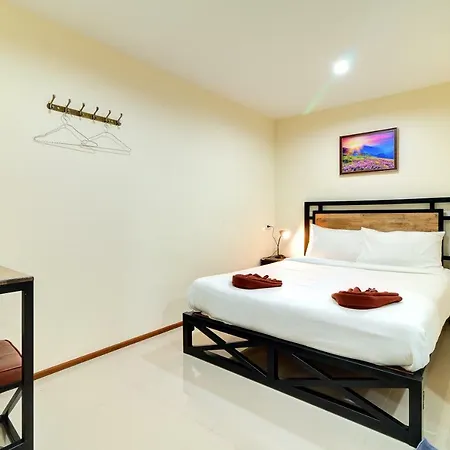 Red Pin Inn 好运旅馆 Bangkok Exterior photo